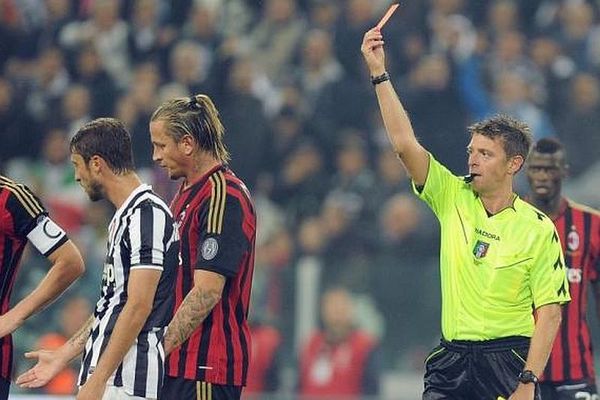 Μίλαν: «Καμπάνα» για τα ρατσιστικά συνθήματα