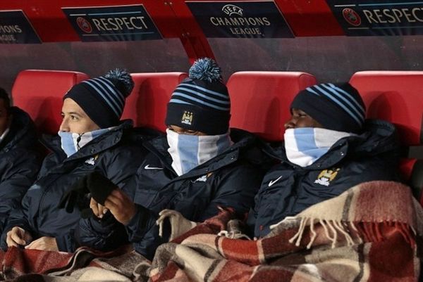 Μάντσεστερ Σίτι: Με… καρό κουβέρτες στον πάγκο! (photos)