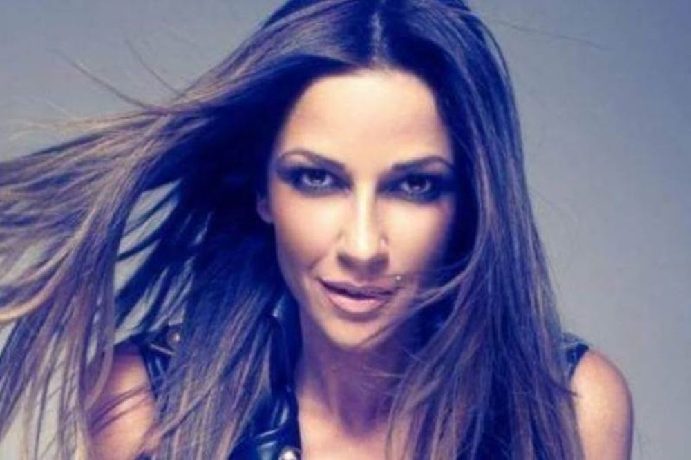 Χρύσπα: Κάνει πρόβα για το dancing και φωτογραφίζεται