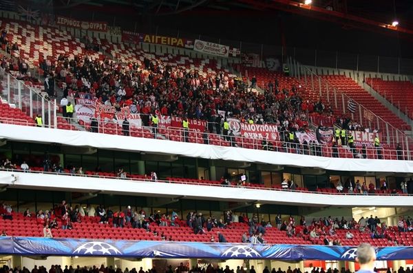 Ολυμπιακός: Ανατριχίλα… ο κόσμος στο «Ντα Λουζ» (photos+video)