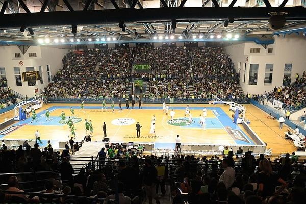 Κατάμεστο το «Τάσσος Παπαδόπουλος - Ελευθερία» (video)