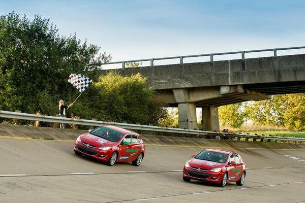 18 ρεκόρ για το Opel Astra 2.0 CDTI 