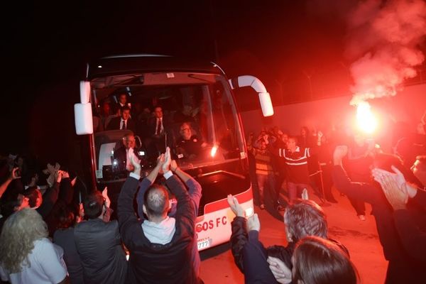 Onsports TV: Η αναχώρηση του Ολυμπιακού (video)