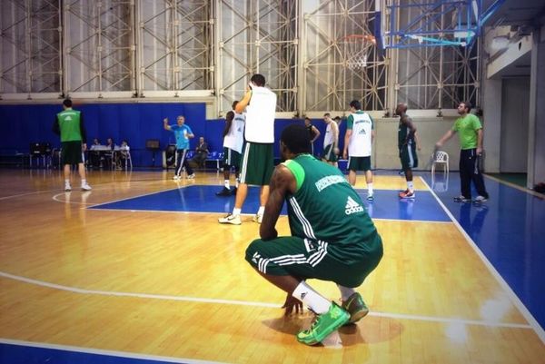 Παναθηναϊκός: «Ακούγοντας, παρακολουθώντας, μαθαίνοντας...»