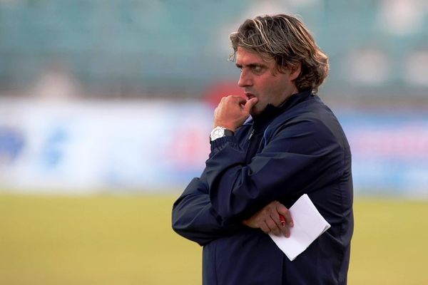  Όγιος: «Όποιος έχει αρχ... συνεχίζει»