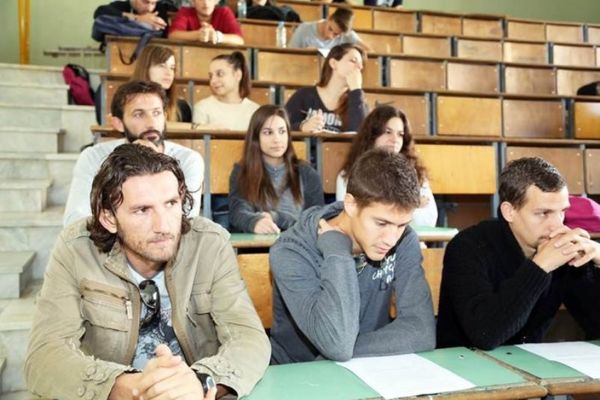 Αναγέννηση Καρδίτσας: Επιστροφή στα θρανία