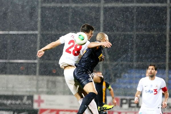 Αστέρας Τρίπολης: Κεραυνός προκάλεσε ζημιά στους πυλώνες