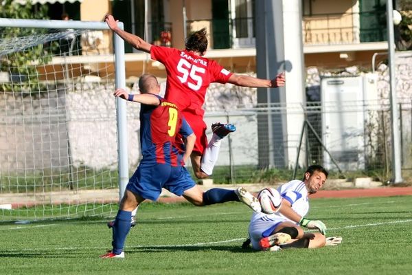 «Μπαμ» Αιγινιακού, 3-1 μέσα στην Κέρκυρα