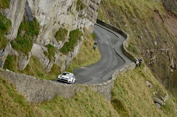 Οι αθλητικές φωτογραφίες της ημέρας: Ο… γκρεμός, το μωρό της Φεράρι και οι μπόντιμπίλντερ (photos)