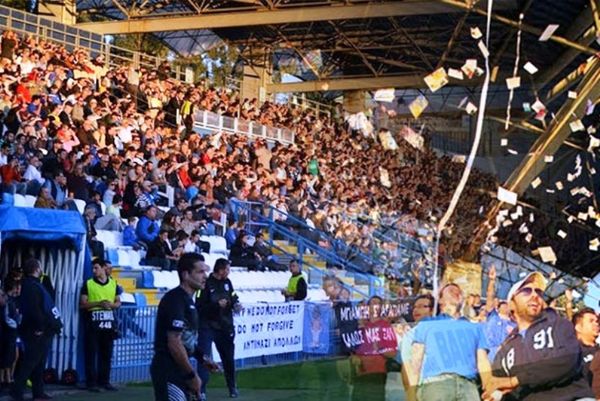 Απόλλων Σμύρνης: Τα σχολεία της μαθητικής εξέδρας