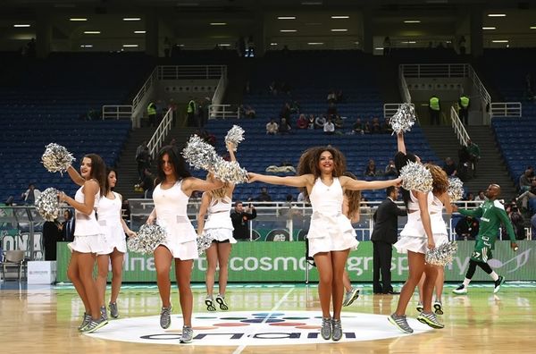 Παναθηναϊκός: Εντυπωσιακές οι Fun Patrol (photos)