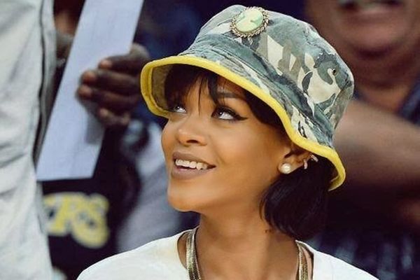 Λος Άντζελες Λέικερς: Ξαναχτύπησε η Ριάνα (photos)