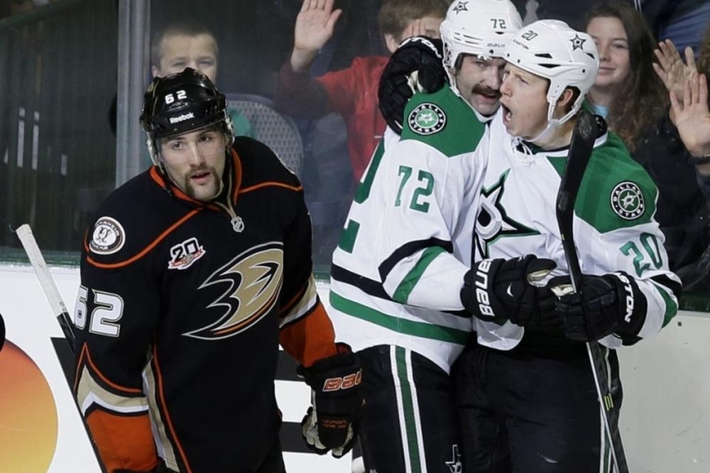 NHL: «Πυροβολικά» 53 δευτερόλεπτα για Σταρς (video)