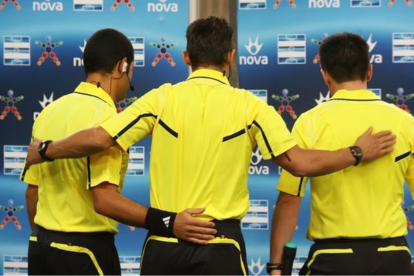 Football League: Οι διαιτητές της 10ης αγωνιστικής