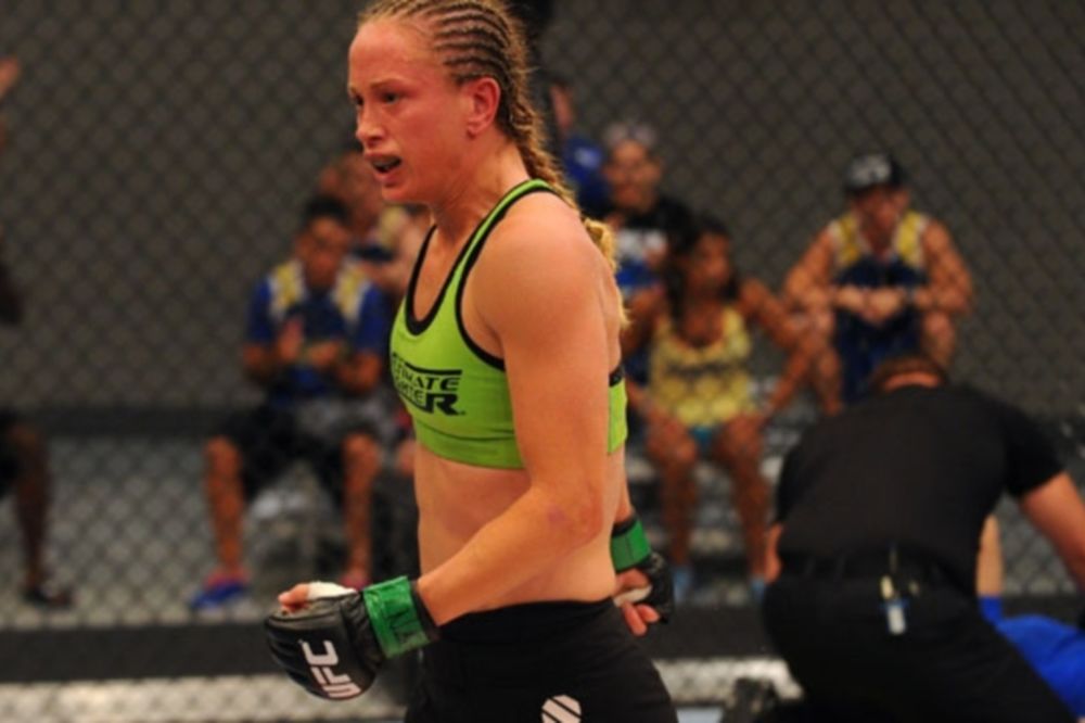 TUF 18: Επιβίωσε μέχρι τον τελικό η Rakosczy (video)