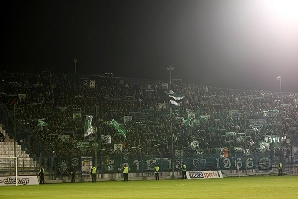 Onsports TV: Η Θύρα 13 στη Ριζούπολη (videos+photos)