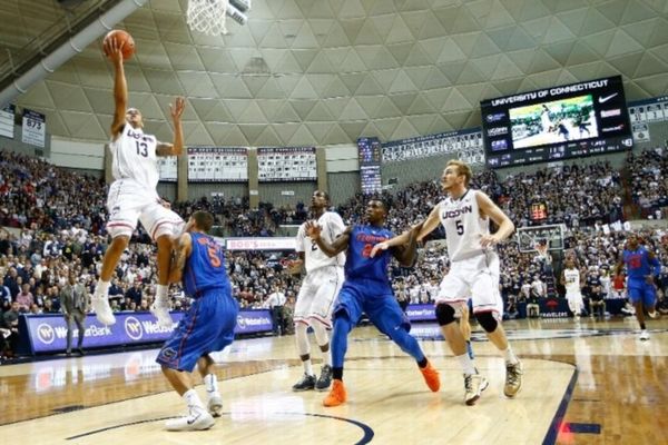 NCAA: Με buzzer-beater το Κονέκτικατ (videos)