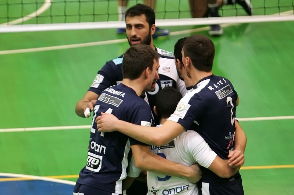 Volleyleague: Μαζί στην κορυφή Εθνικός και Φοίνικας, σπουδαίο διπλό ο Άρης