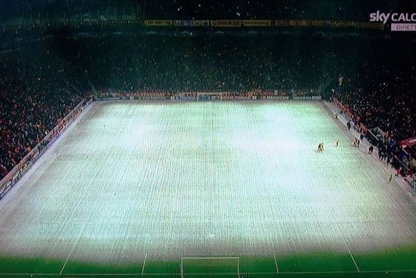 Champions League: Διακοπή στο Γαλατά – Γιουβέντους λόγω χιονιού