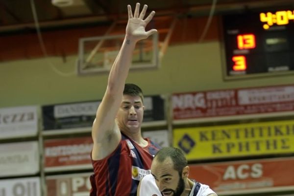 Τρίκαλα: 50 και 100 με Ολυμπιακό ο Γιαννακίδης (photos)