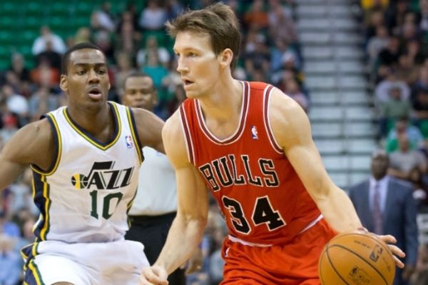 Σικάγο Μπουλς: Dunleavy from... way downtown! (video)