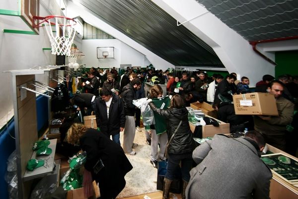 Παναθηναϊκός: Πλήθος κόσμου στο Bazaar (photos)