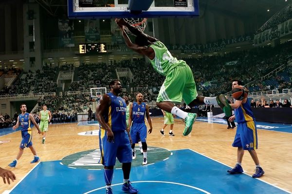 Ευρωλίγκα: Με «αιώνιους» το Top 10 (video)
