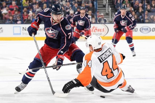 NHL: Περιορισμένη χαρά για Μπλου Τζάκετς (videos)