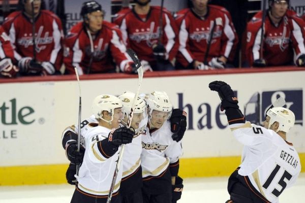 NHL: Χαρούμενα Χριστούγεννα για Ντακς (videos)