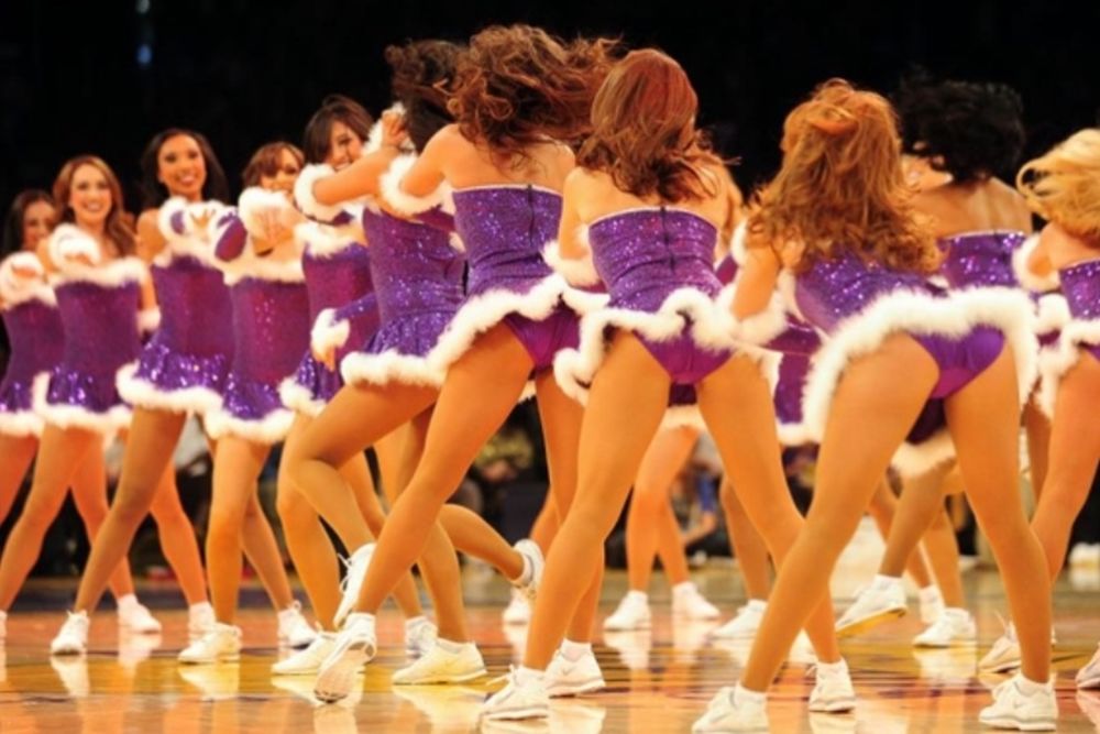 NBA: Οι... Χριστουγεννιάτικες cheerleaders (photos)