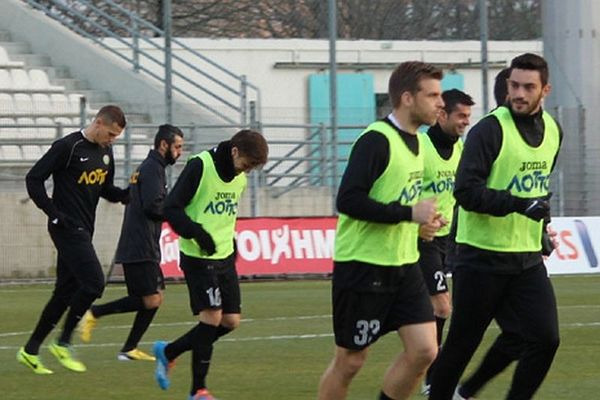 Πανθρακικός: Τα... κεφάλια μέσα!