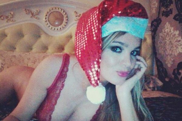 Βιρζινί Καπρίς στο Onsports: «Μου αρέσει η... μεγάλη μύτη του Ιμπραΐμοβιτς και ο Μήτρογλου!» (photos+videos)