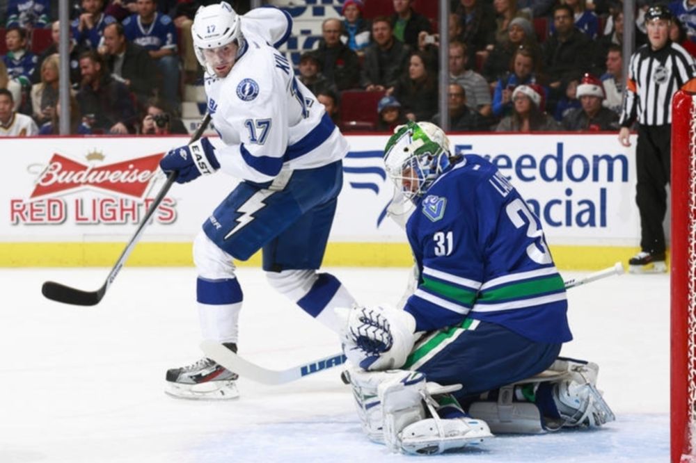 NHL: Πρωτοχρονιάτικο ξύπνημα για Λάιτνινγκ (video)