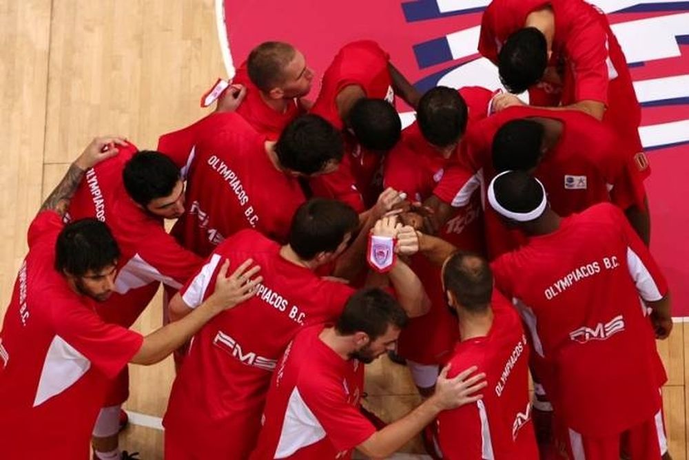 Ολυμπιακός: Θερμή υποδοχή στο ΣΕΦ