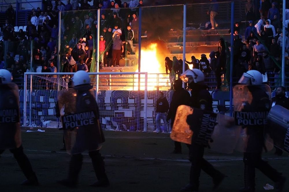 Onsports TV: Φωτιά στο πέταλο των οργανωμένων του Αιγάλεω (video)
