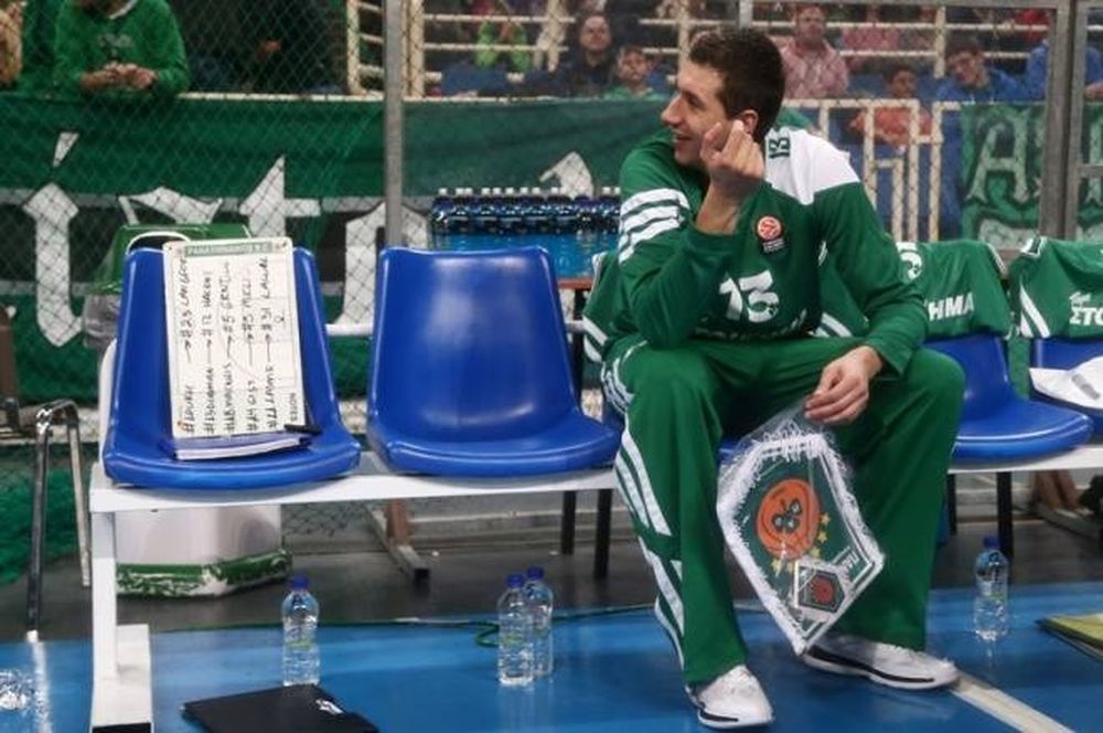 Onsports TV: Η είσοδος του Παναθηναϊκού (video)