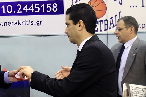 Σφαιρόπουλος: «Δίκαια ο Ολυμπιακός»