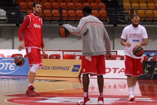 Ολυμπιακός: Άπαντες παρόντες στο ΣΕΦ