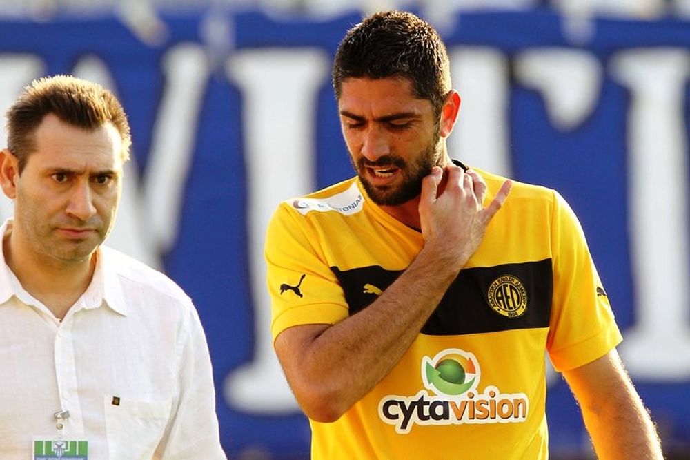 Κρεμάει τα παπούτσια του ο Κωνσταντίνου