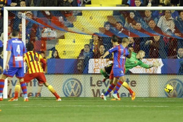 Λεβάντε: «Τρελάθηκε» ο Ισπανός με το γκολ του Βύντρα στην Μπαρτσελόνα! (audio)