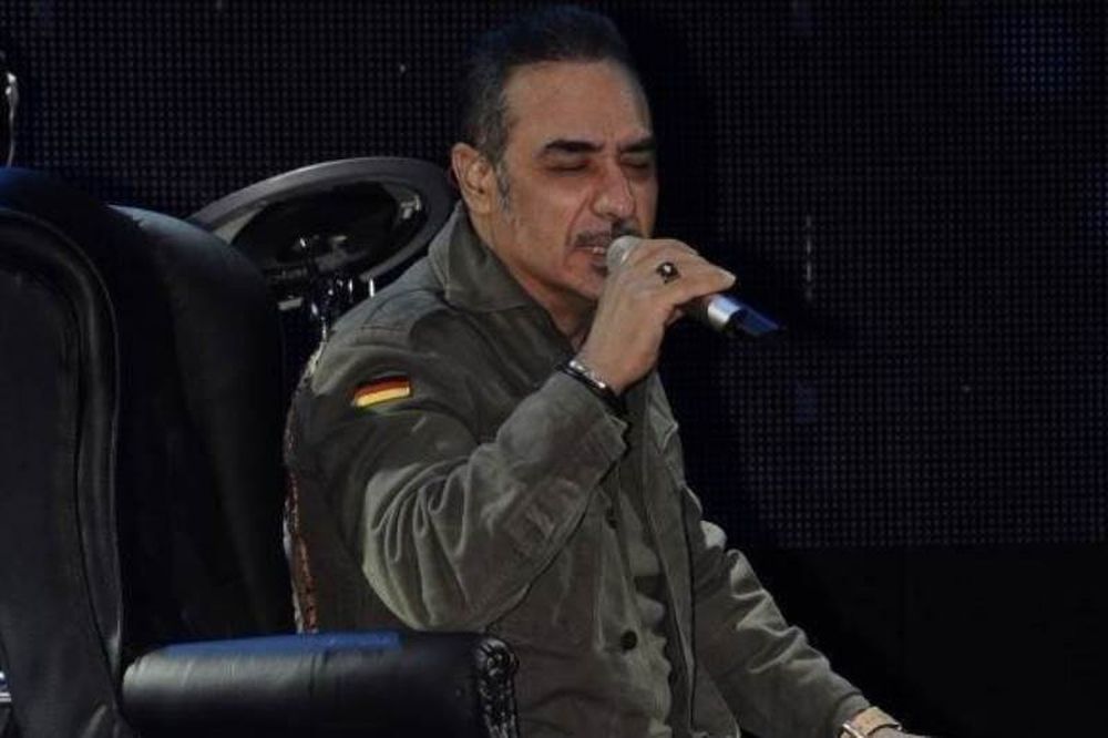 Παρασκήνιο: Όλη η αλήθεια για την αποχώρηση του Σφακιανάκη από το Έναστρον