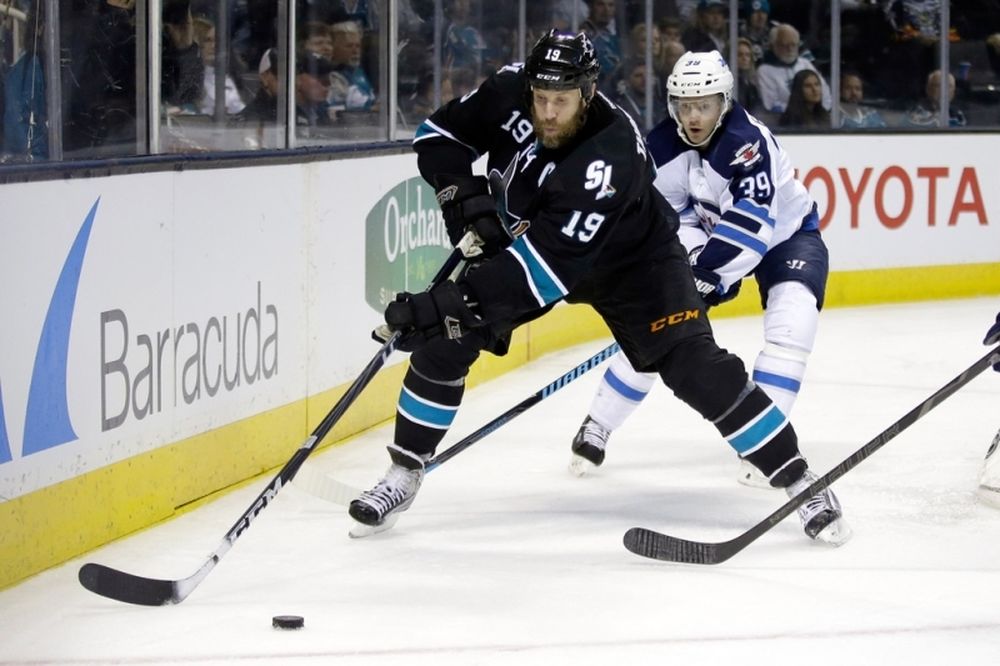 NHL: «Έριξαν» συμβόλαια οι Σαρκς