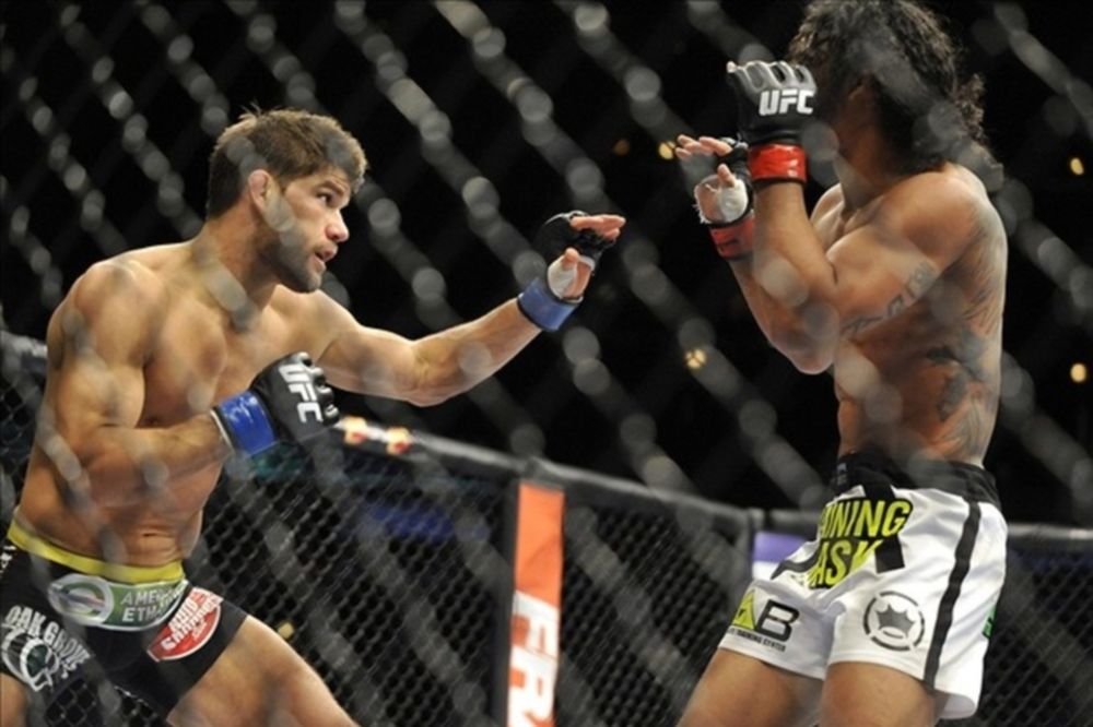 UFC on FOX 10: «Κλοπή» στο Σικάγο υπέρ Henderson (GIFs)