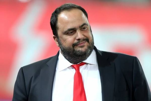 Ολυμπιακός: «Ντόπες» Μαρινάκη στους παίκτες