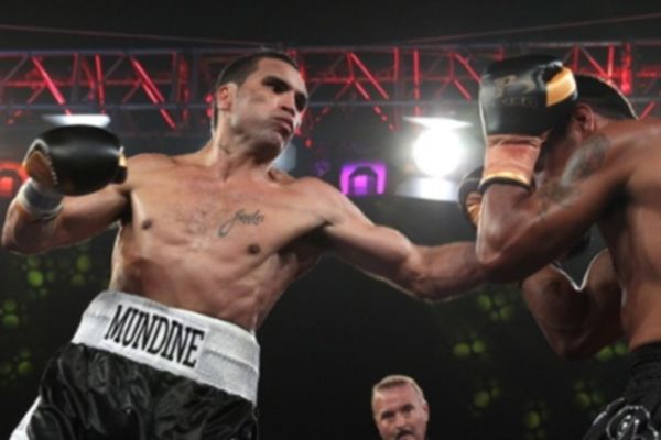 Μποξ: Με απόφαση ο Mundine (video)