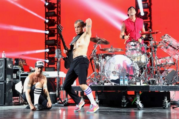 Super Bowl XLVIII: Red Hot Chili Peppers και… άλλοι (photos+videos)
