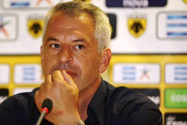 Αιγάλεω: Ο Παπαδόπουλος στον πάγκο