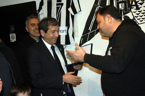 ΠΑΟΚ: Αποθέωση στην κοπή πίτας στα Χανιά (photos)