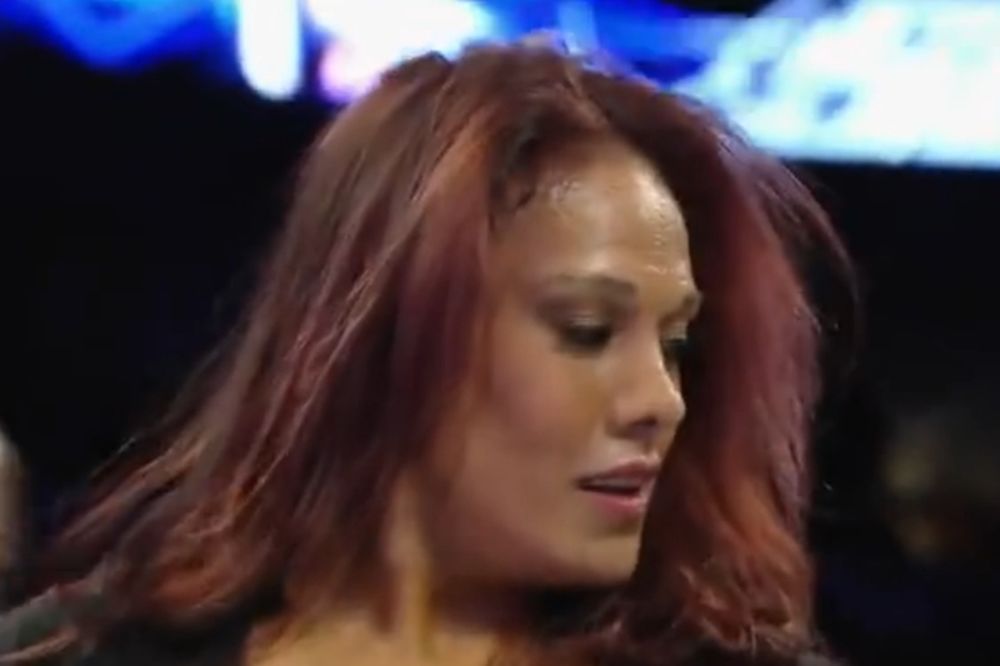 Superstars: Επιτέλους νίκη για Tamina (video)