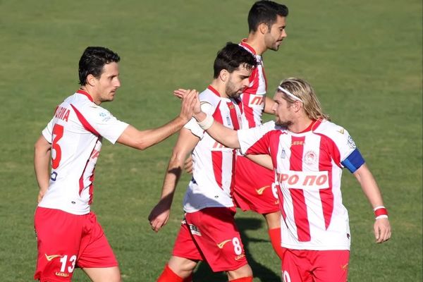 Όρθια στον Βόλο η Παναχαϊκή